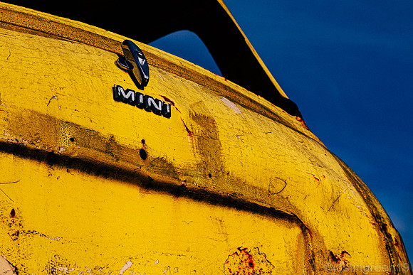 Classic yellow Mini
